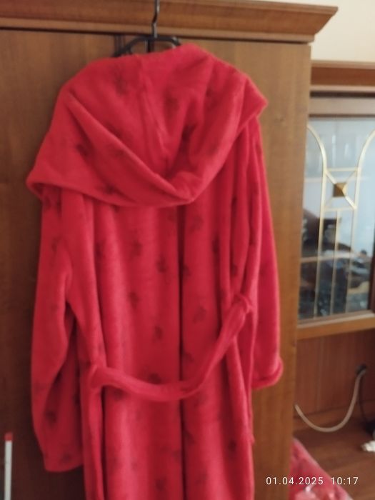 Продавам фен артикули на Ливърпул