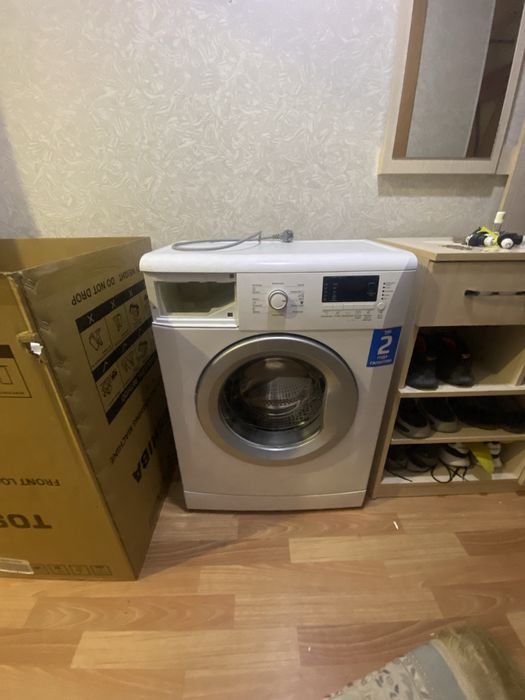 Продам стиральную 8000