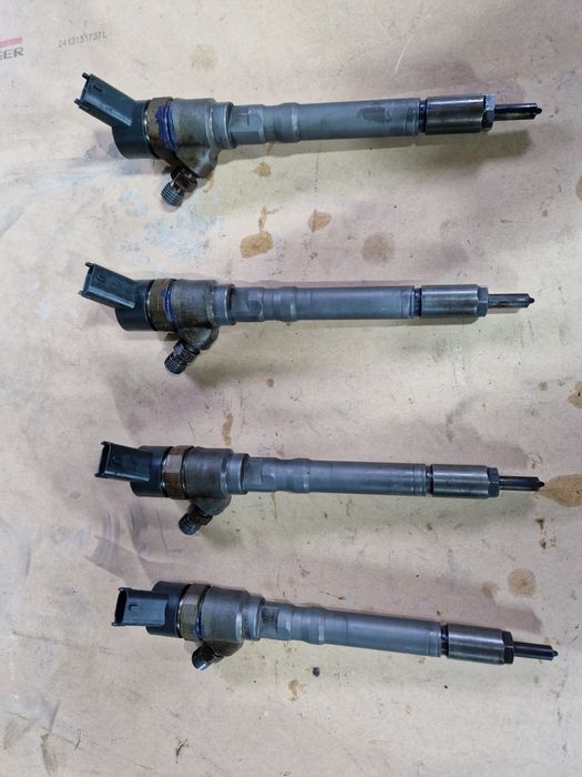 Injectoare Hyundai Santa FE 2.0 2004 euro3 cod 0445110126