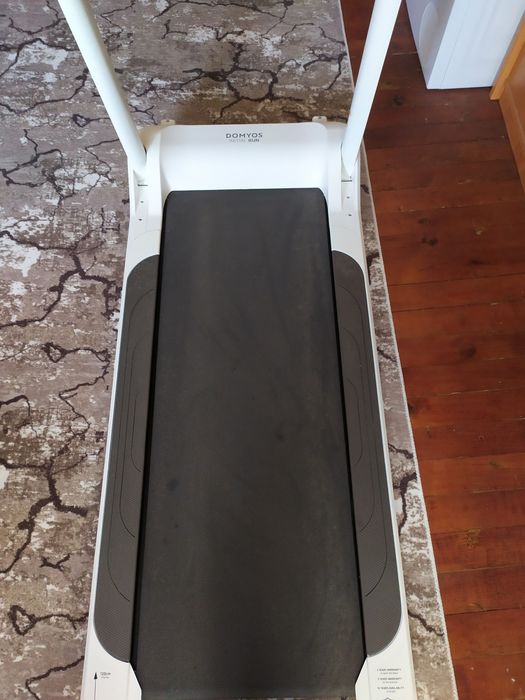 Сгъваема бягаща пътека в гаранция