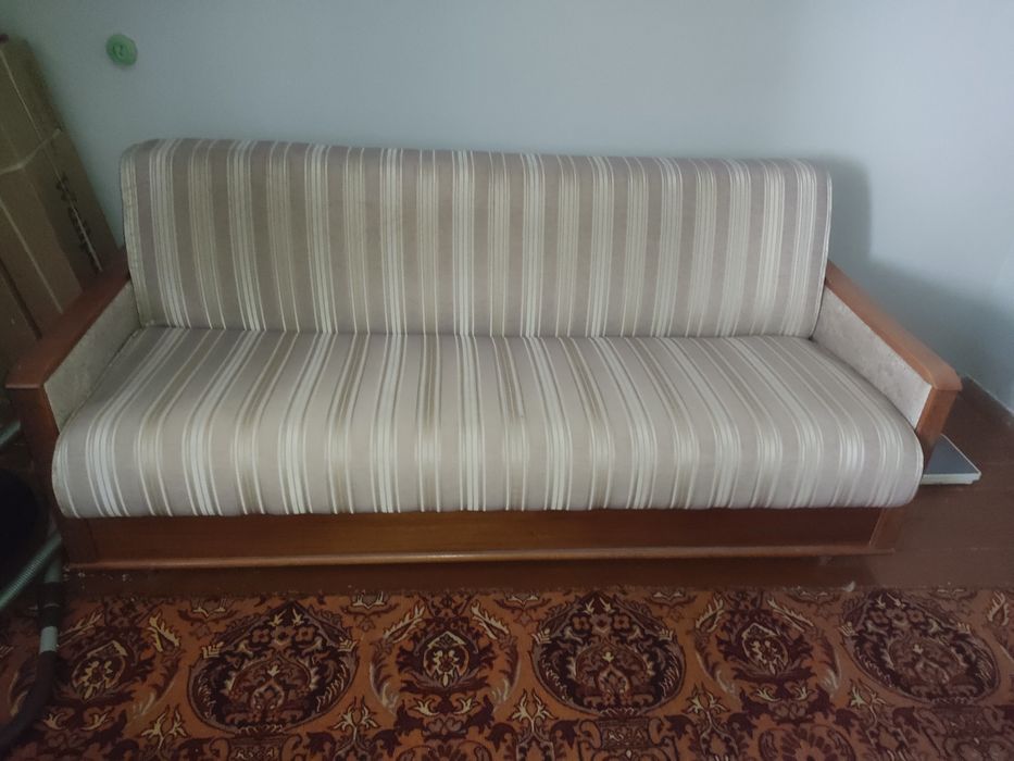 Продам диван - книжка