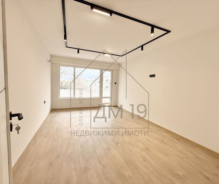 Четиристаен апартамент след ремонт в кв. Чайка, 3-ти етаж, Варна