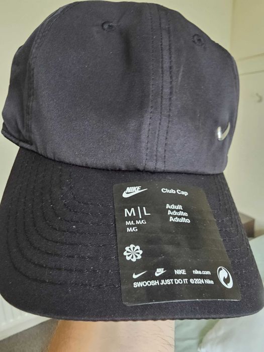 Шапка Nike, черна