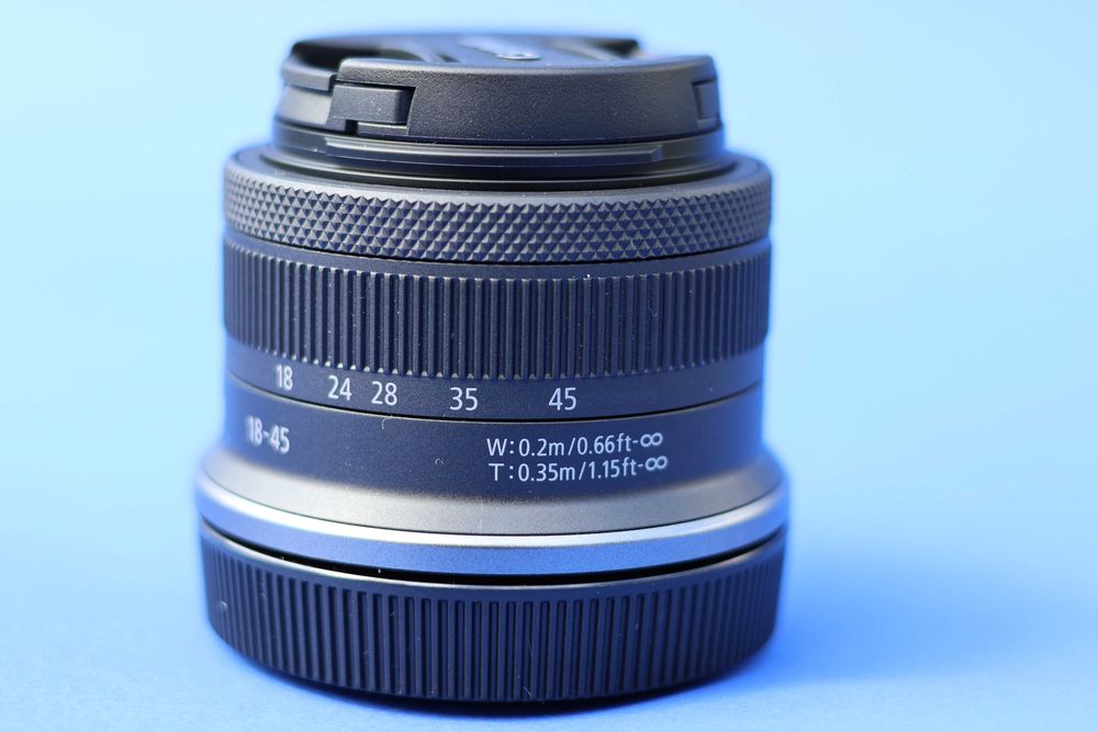 обектив Canon RF-S 18-45mm f/4.5-6.3 IS STM