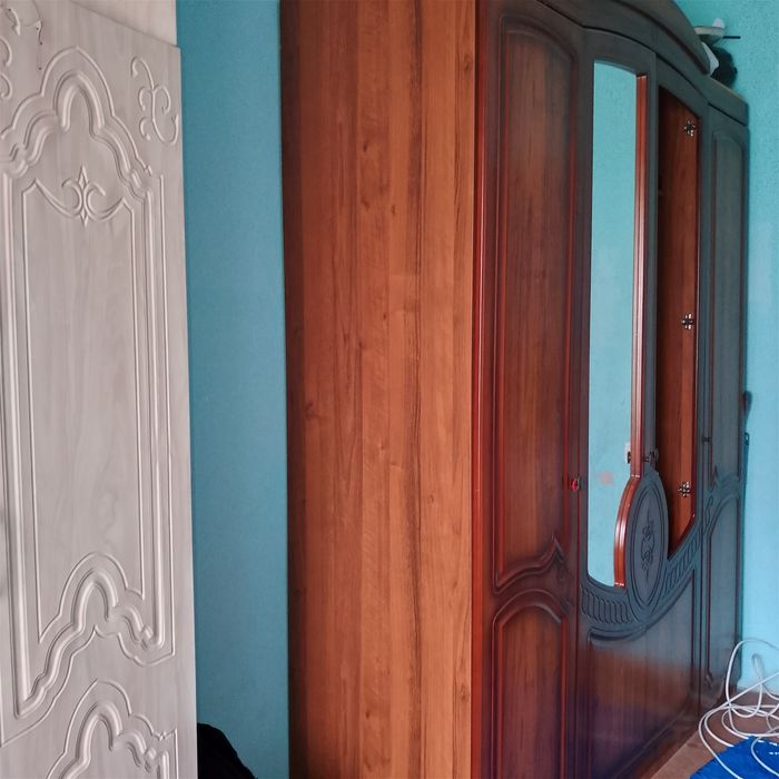 Продам спальный гарнитур