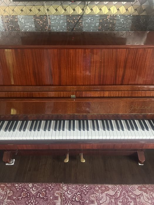 Пианино (фортопиано)