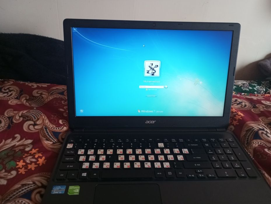 Notbuk Acer sotilvot narhi 140000 soʻm holat idyal pul zarur boʻlib qo