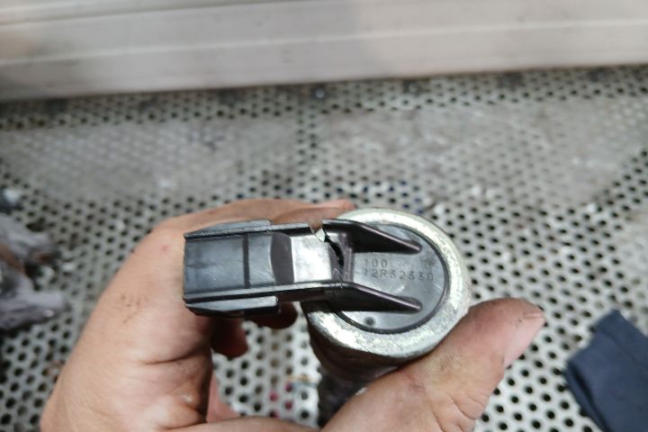 Rampa injectoare 12R32330 12R32330 Mazda CX-5 prima generatie (KE)