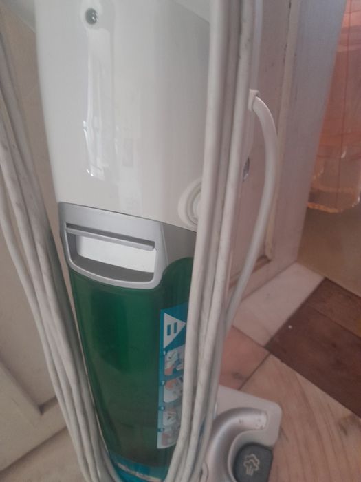 Aspirator cu aburi Rowenta
