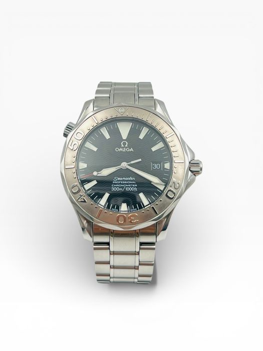Omega SeaMaster 300m мъжки часовник в перфектно състояние