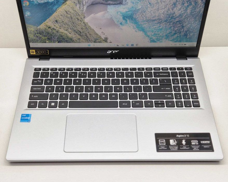 Acer Aspire 3  Core i3 N305  8/256gb SSD