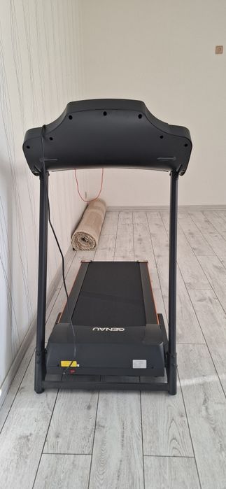 Продам беговую дорожку