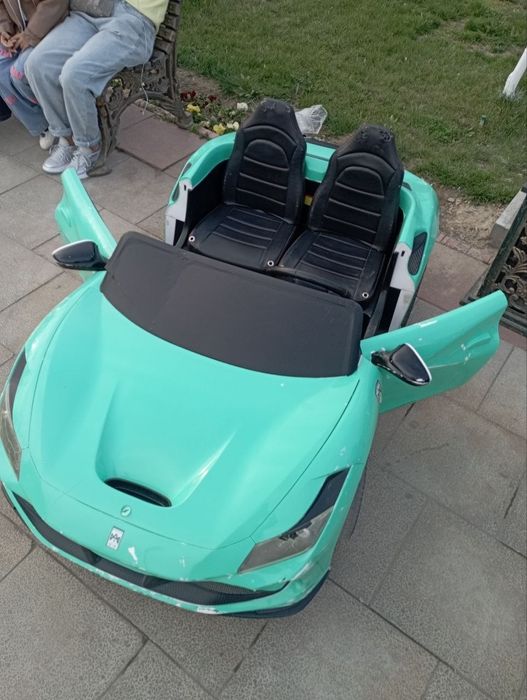 Детская машинка Феррари