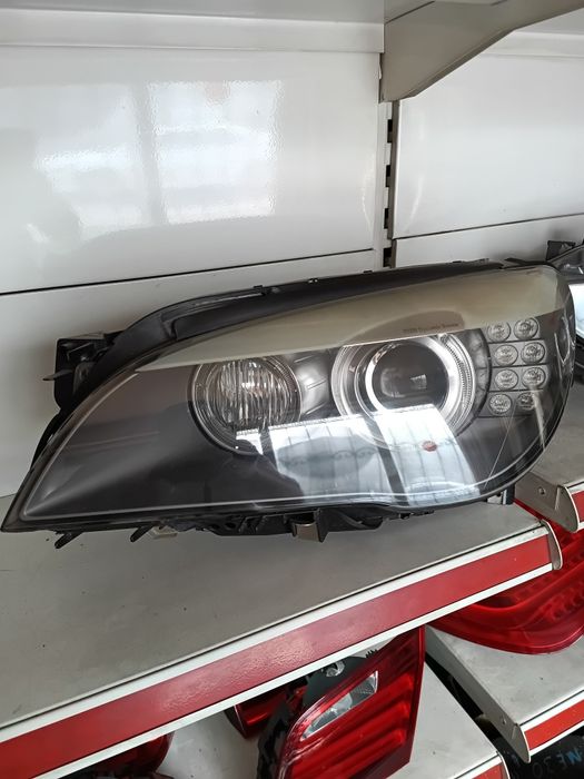 Фара на BMW  7 серии (F01)