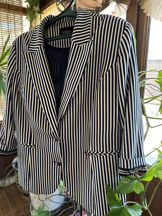 Продам платья, пиджаки