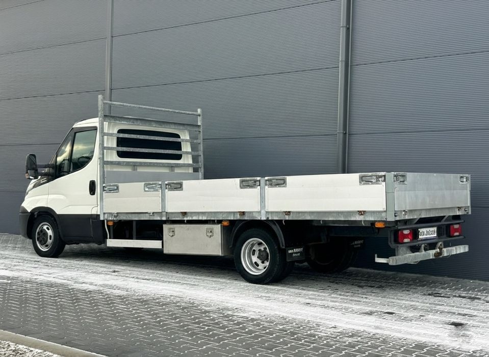 Каросерия с канати за iveco daily