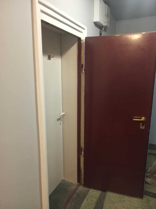 Дава се под наем Магазин в София, Център - 22 кв.м за 280.5 € - Снимка #5