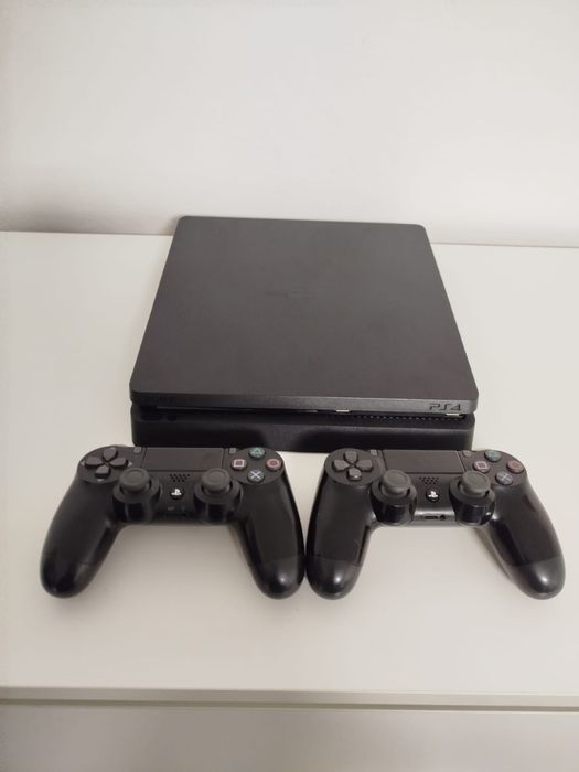 PlayStation 4 slim/ 17 jocuri