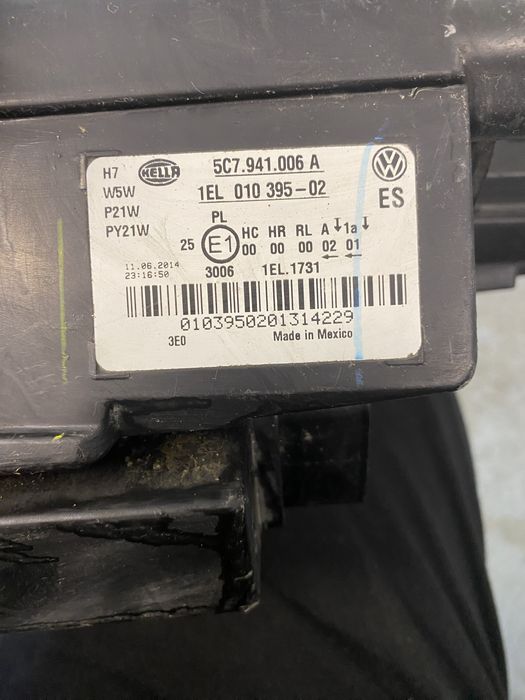 Far Dreapta VW Jetta 2010-2014