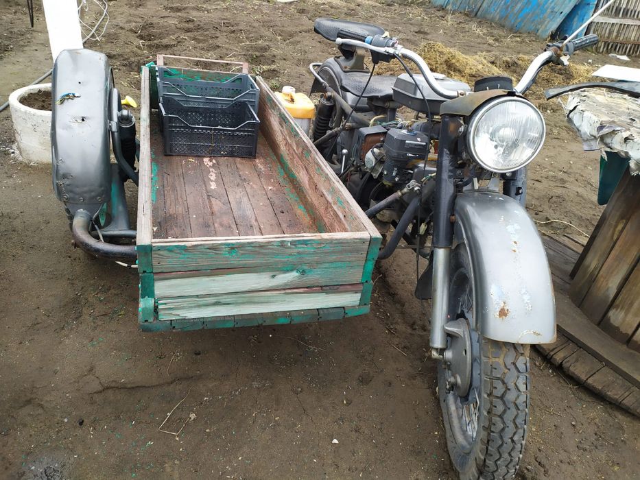 Мотоцикл Урал с двигателем Лифан.