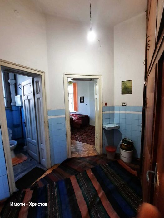 Продава се Етаж от къща в Шумен, Център - 156 кв.м за 769 €/кв.м - Снимка #8