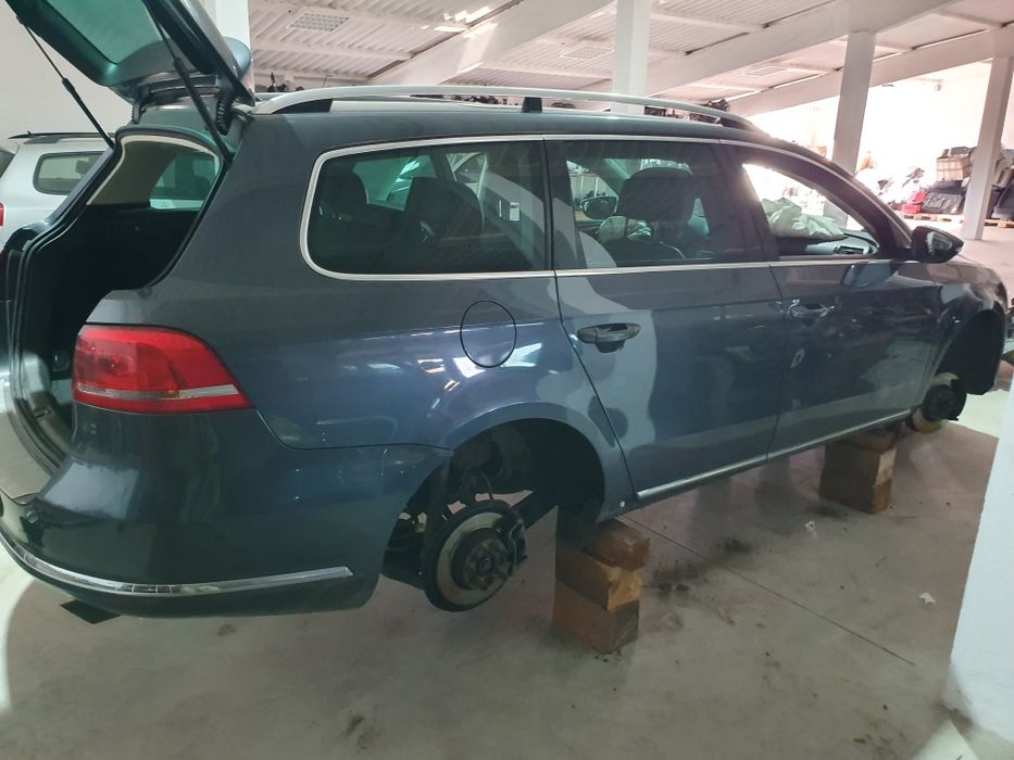 Dezmembrez vând piese Passat B7 4Motion 2.0 tdi CFG automatic,  LK7X