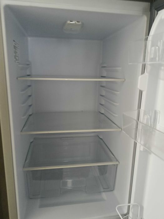Холодильник продам