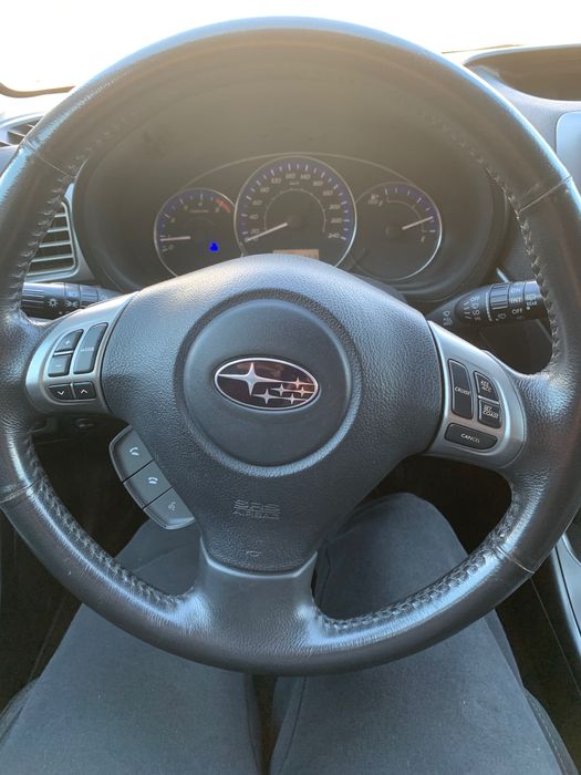 Subaru impreza 2012 4x4 carte servici