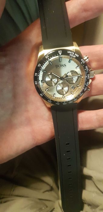 часовник hugo boss