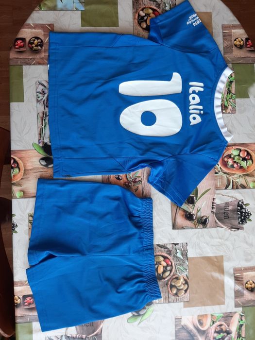 НОВ  детски футболен екип 110/116 "ITALIA"