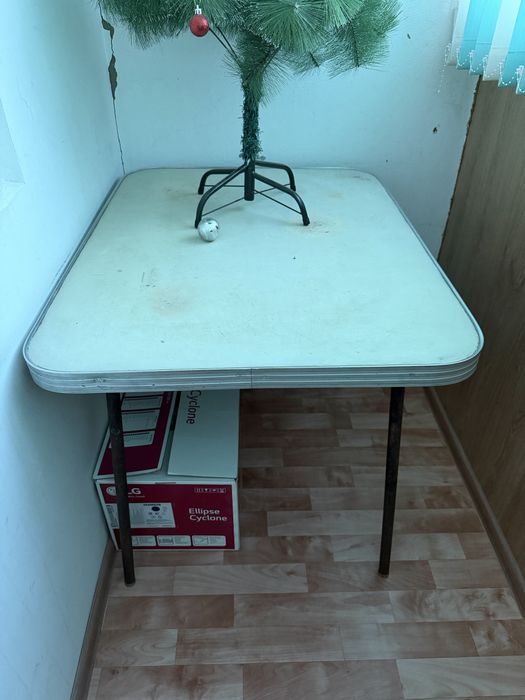 Стол-шкаф трансформер,кафель 60 на 60