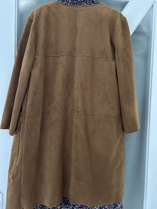 Haina de piele caprioara( imitatie) H&M model deosebit marime S34-36.