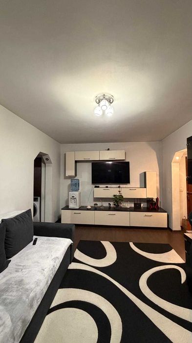 Proprietar Inchiriez Apartament