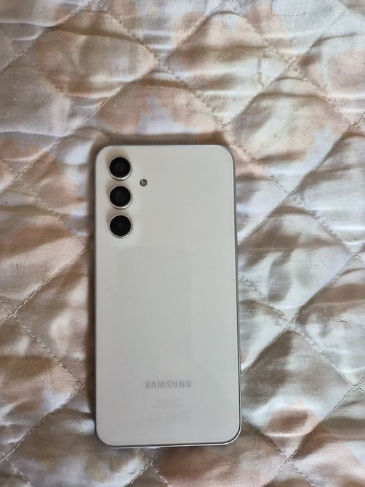 Смартфон Samsung Galaxy A54 5G – Перфектно състояние