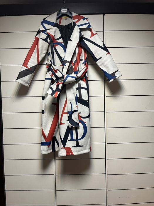 Два броя дамско палто