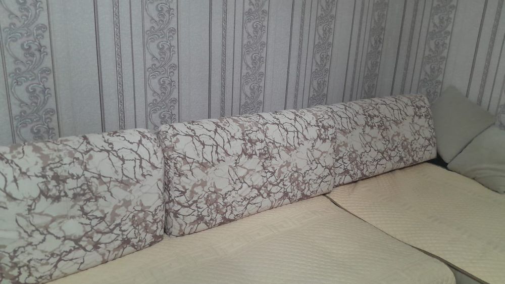 Продам б/у диван