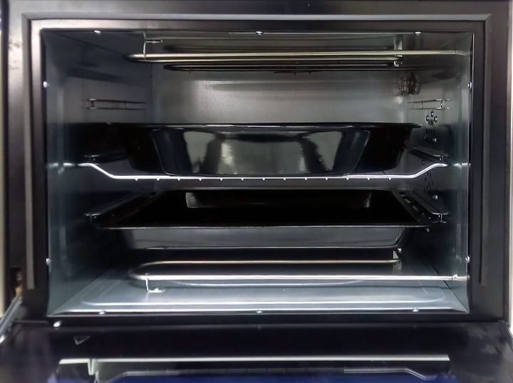 LUXELL печка сотилади