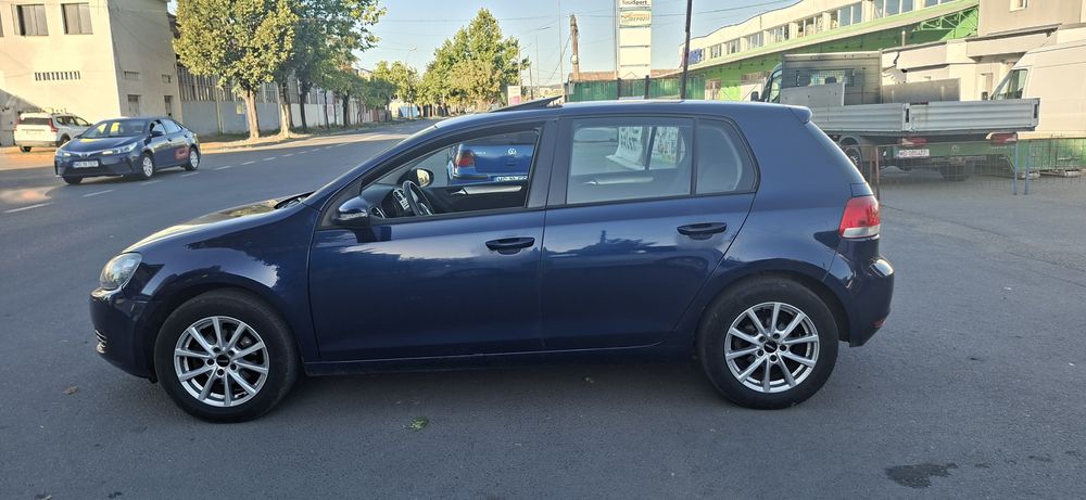 Vw golf6    1.4 benzina motor clasic 80 cp an 2010