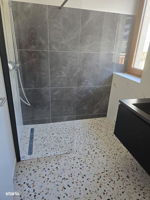 Apartament cu 2 camere , grădină 190mp + parcare