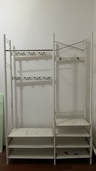 Металлический стеллаж