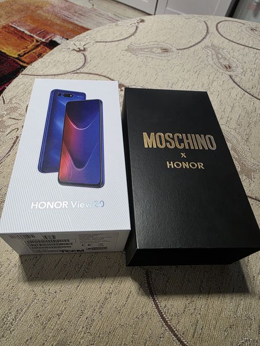 Honor View 20 moshino