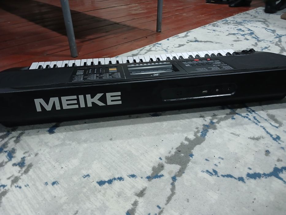 Pianino "MEIKE-812" пианино