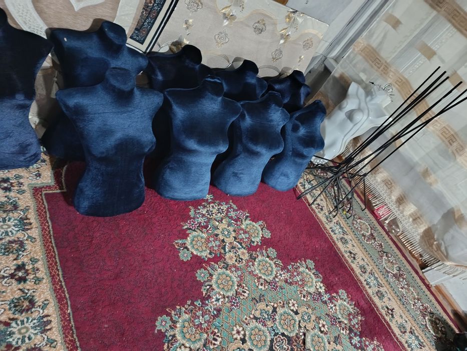 Маникен стойкали