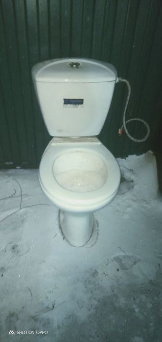 Срочно продам унитаз