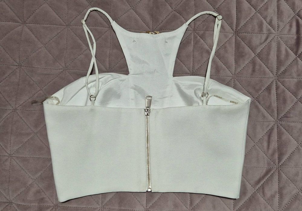 Топ на марката  Junona