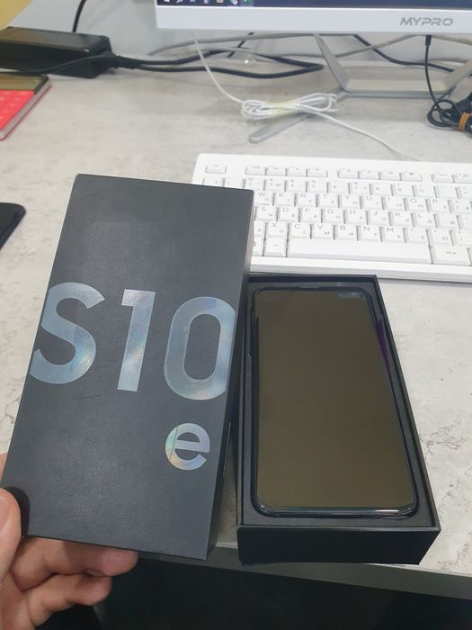 Samsung s10e sotiladi