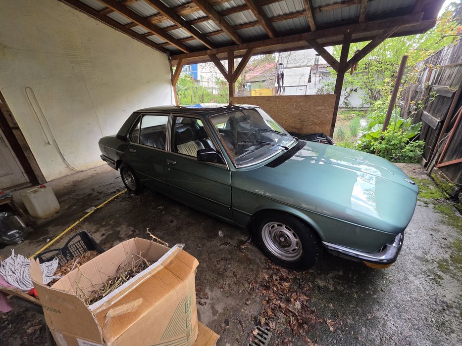 Masina bmw 528 benzina