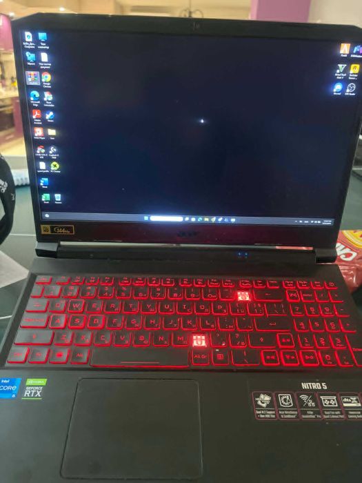 Геймърски лаптоп Acer Nitro 5 AN515-57
