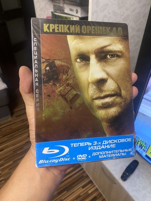 Blu-ray Die Hard 4 BD+DVD steelbook