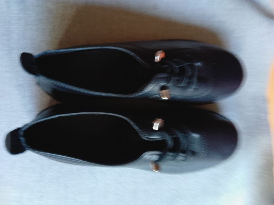 Продам новые туфли 38 р